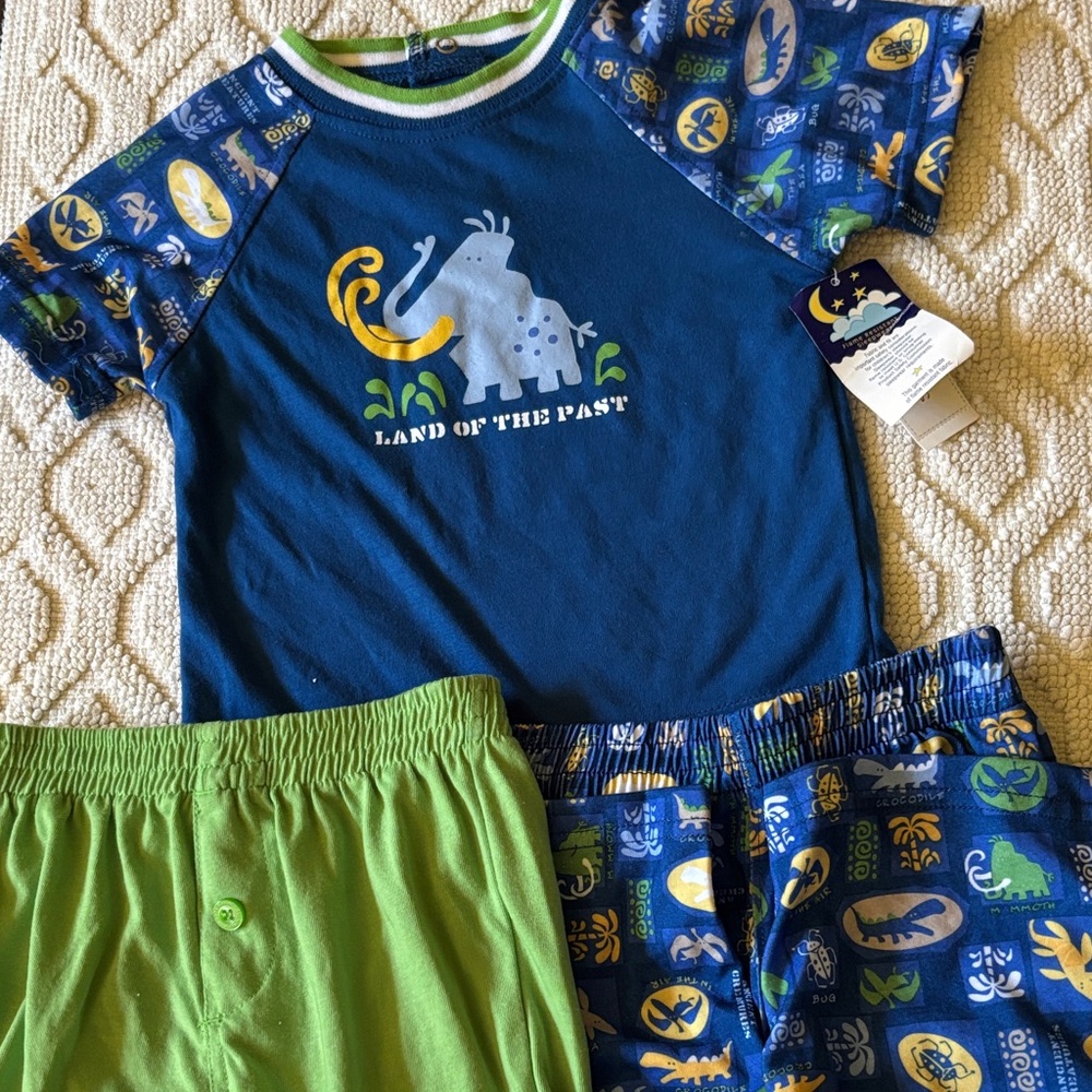 Pajamas 3 pc  infant boys new size 18 months polyester wonderkids snaps